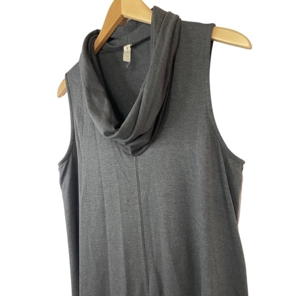 Ts gray cowl neckline shift dress. Cute and simple great for Fall or winter, L - Picture 2 of 4